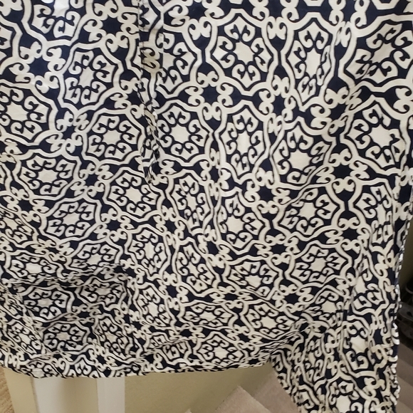 Nursing Cover - Picture 2 of 5